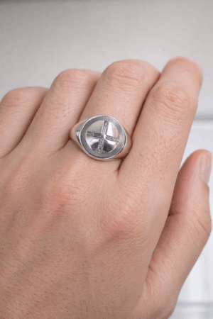 Anello Croce Cosmica – Protezione Sacra